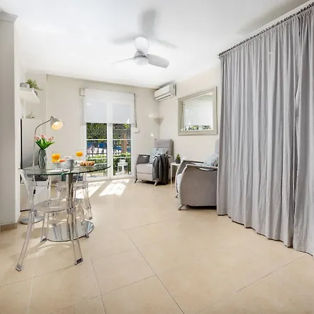 Cala By Alfresco Apartment *